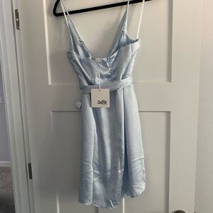 Selfie Leslie dress
